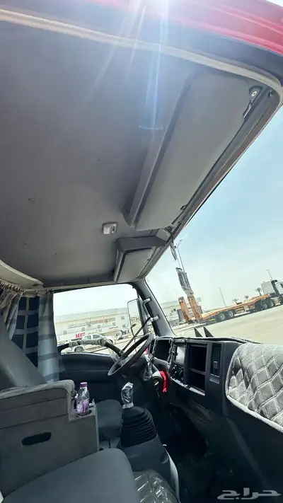سطحه للبيع لتواصل 14