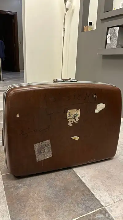 للبيع شنطة سفر تراثيه ماركة Samsonite لمحبين النوادر 0