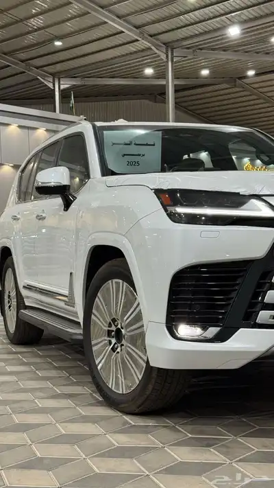 لكزس - LX600 BB - بريمي - 2025 4