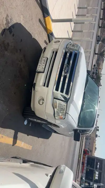 أكسبديشن 2013 طويل بدون دبل ماشي 190 الف كيلو 2