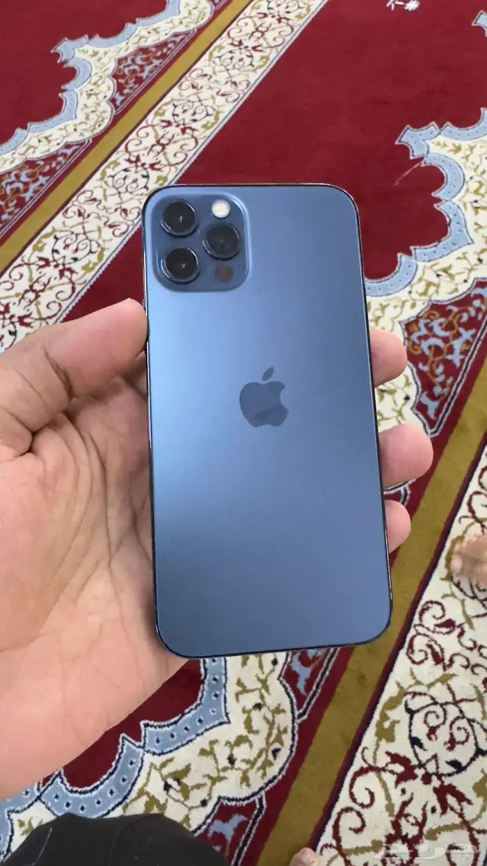 ايفون 12 pro للبيع 0