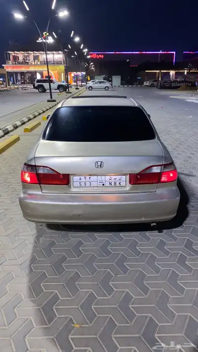 للبيع هوندا اكورد 2002 اسبششل 1