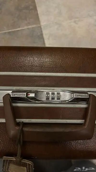 للبيع شنطة سفر تراثيه ماركة Samsonite لمحبين النوادر 1