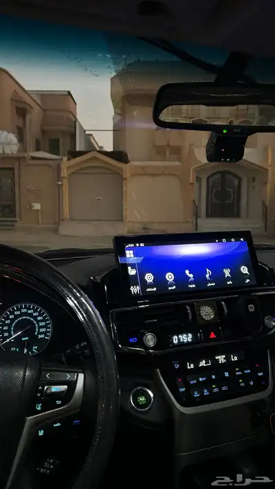 لاندكروزر 12