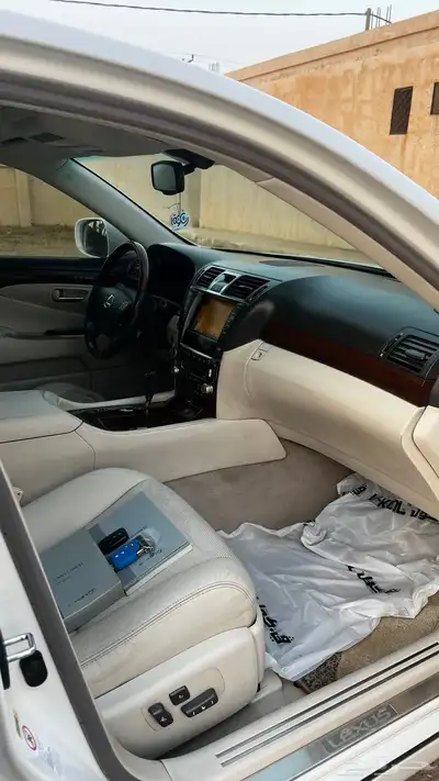 لكزس لارج LS460 2010 6