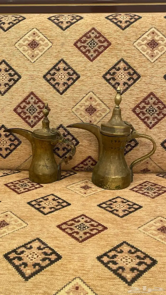 قطعة أثرية دلال عمرها تقريبا  حوالي 70 سنه 1