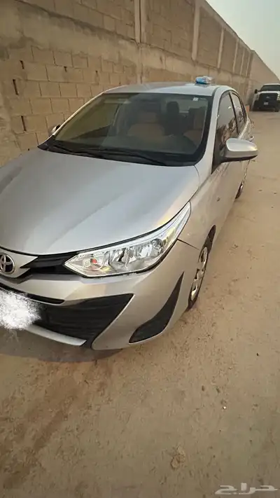 للبيع تويوتا يارس 3