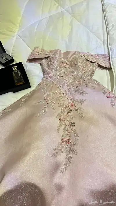 فساتين 2