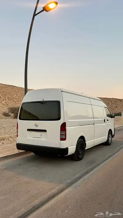 باص تيوتا 3