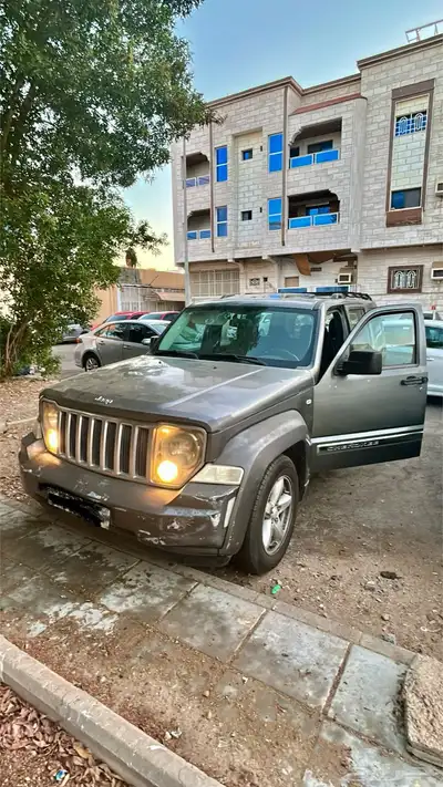 جيب ليبرتي 2012 Jeep 2