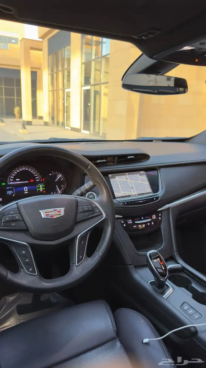 كاديلاك XT5 15