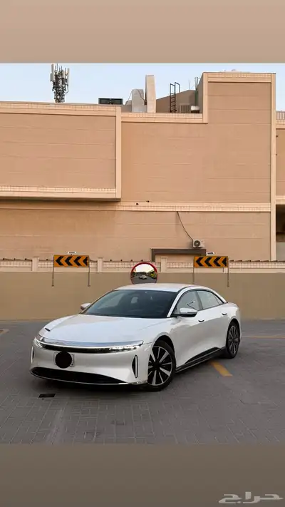 لوسيد اير بيور 2024   Lucid Air Pure 0