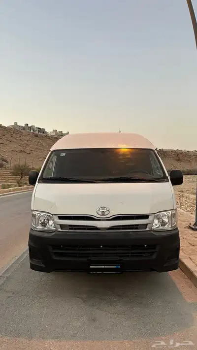باص تيوتا 1
