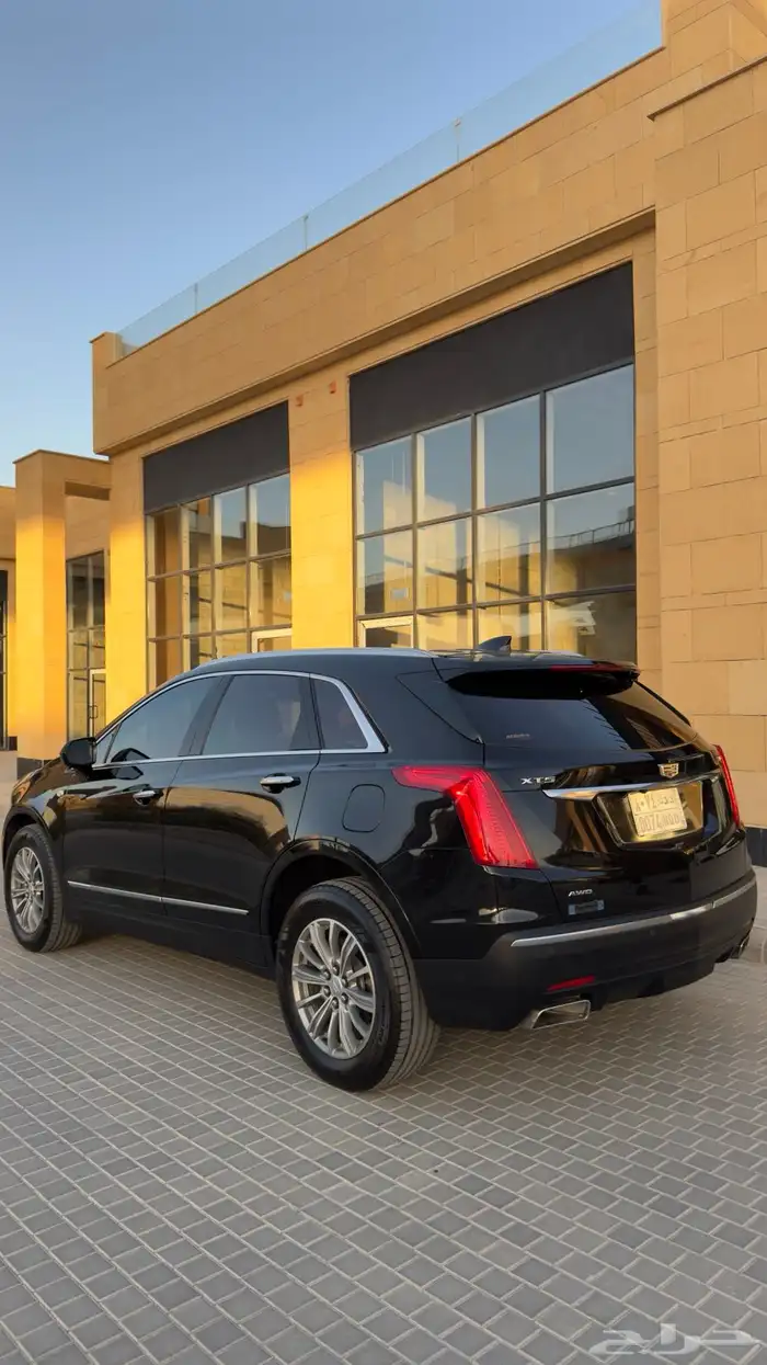 كاديلاك XT5 6