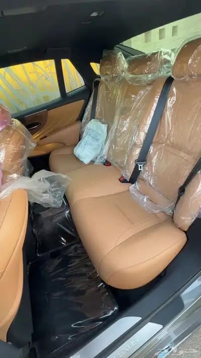 لكزس LS350 2021 12