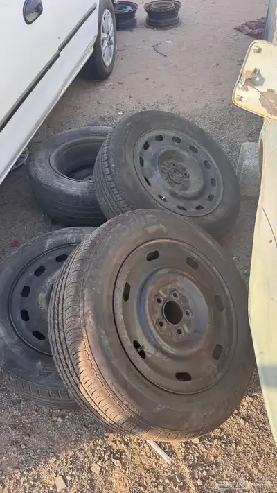 للبيع طقم جنوط فورد بوليسي 2