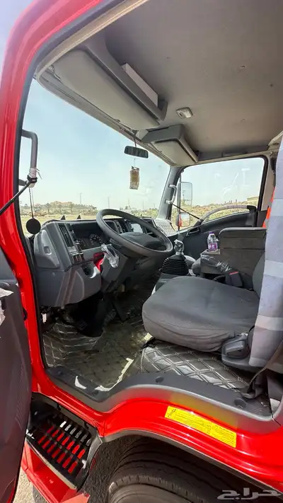 سطحه للبيع لتواصل 11
