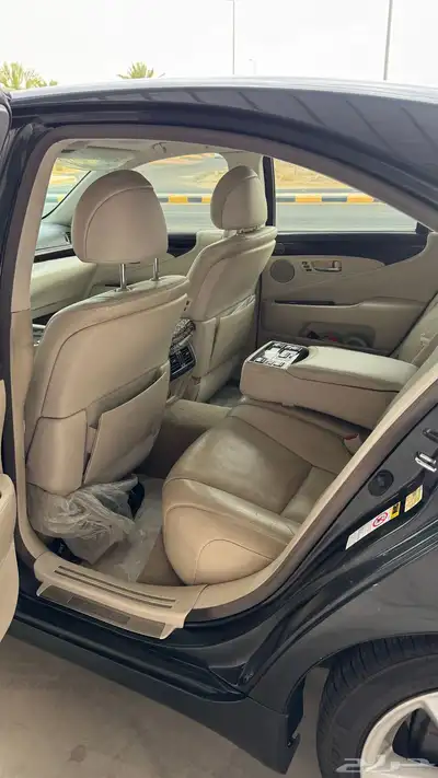 لكزس LS 460 شورت 13