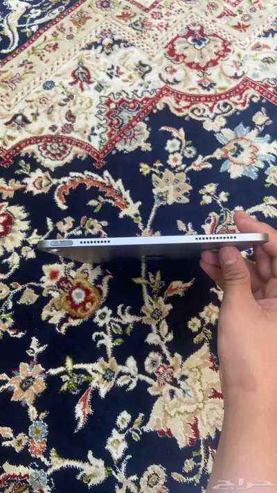 للبيع ايباد اير M2 9