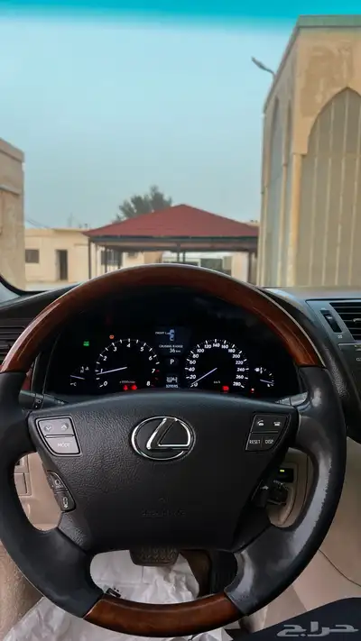 لكزس لارج LS460 2010 10