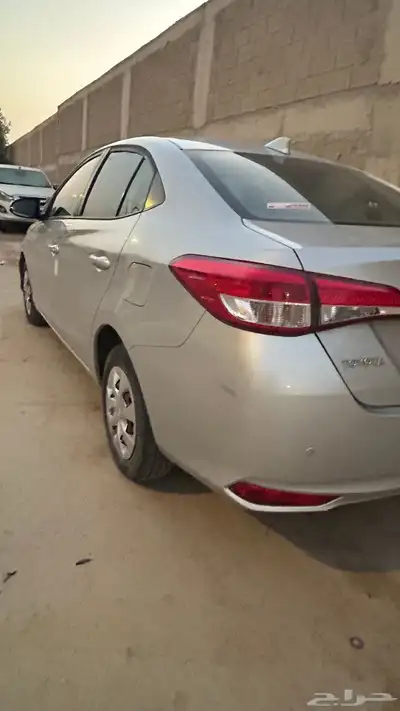 للبيع تويوتا يارس 2