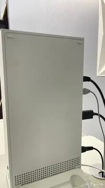 اكس بوكس سريس اس   شاشة قيم ون للبيع مستعجل 2