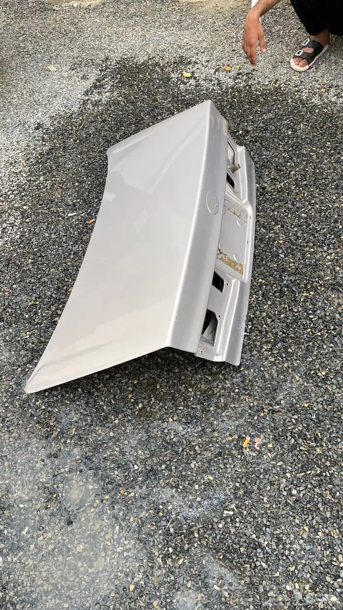 باب شنطه كامري 2002 2