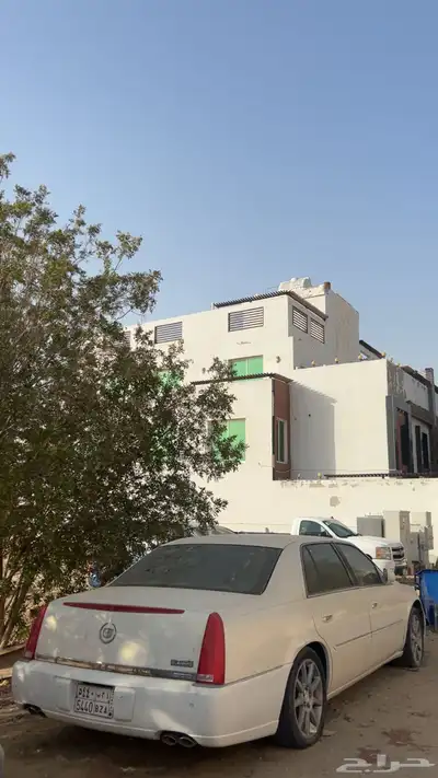 كاديلاك DTS 2007 ماشي 120 1