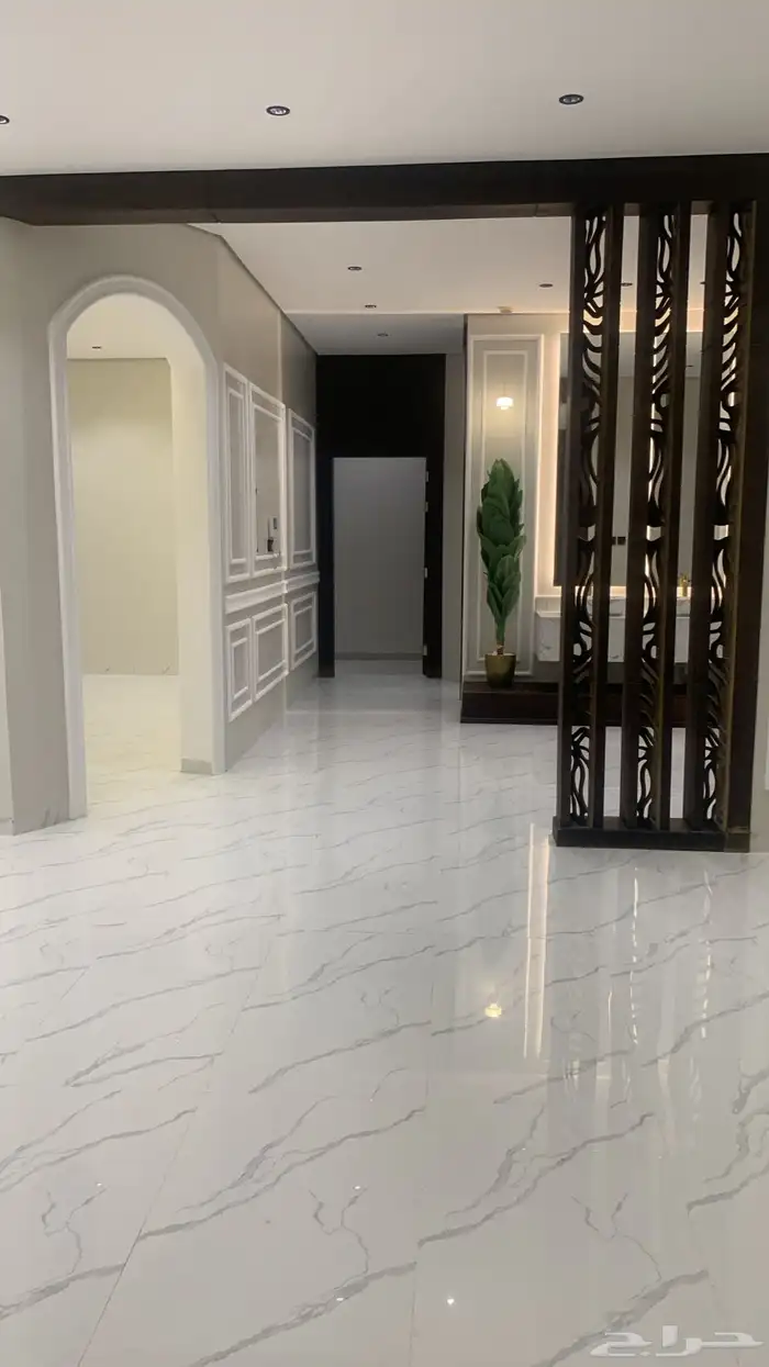 للبيع دبلكسات مودرن تصميم عصري فخم بحي الوادي 5