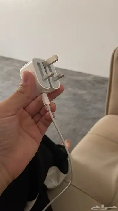 Apple iPhone charger - 20w adapter and cable 1