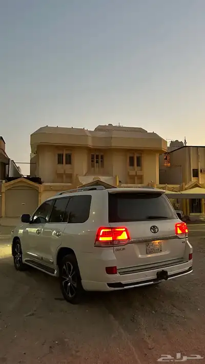 لاندكروزر 5