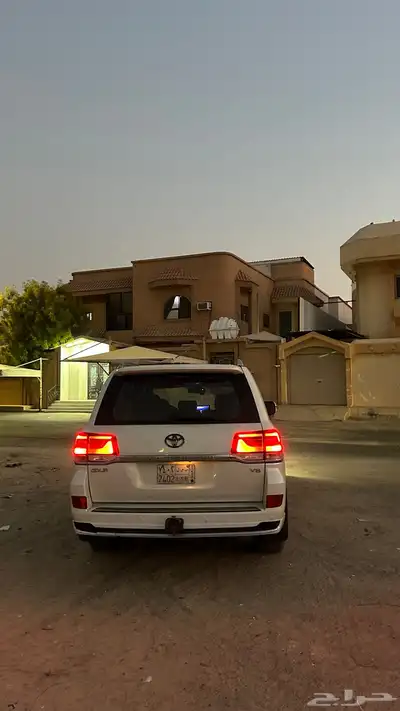 لاندكروزر 4