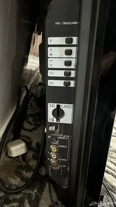 ثلاث شاشات باناسونيك42 بوصة 4