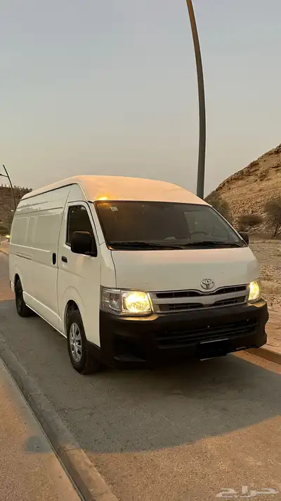 باص تيوتا 22