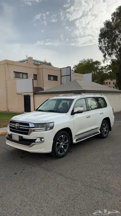 لاندكروزر GXR تورنق 2020 نضيف جدا للبيع 2