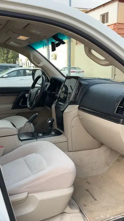 لاندكروزر GXR تورنق 2020 نضيف جدا للبيع 42