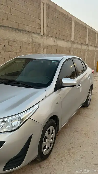 للبيع تويوتا يارس 8