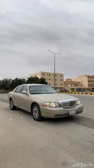 لينكولن تاون كار 2007 3