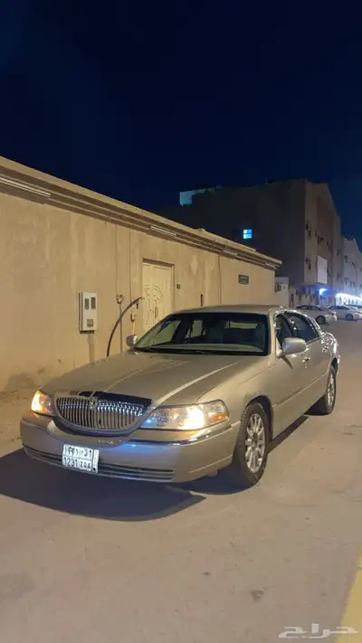 لينكولن تاون كار 2007 4