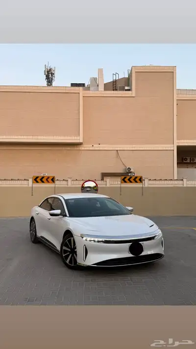 لوسيد اير بيور 2024   Lucid Air Pure 1