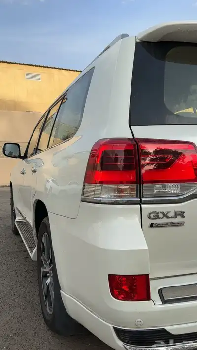 لاندكروزر GXR تورنق 2020 نضيف جدا للبيع 11