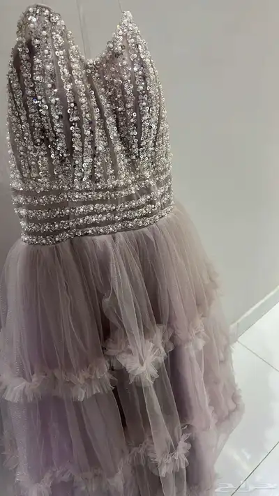 فستان مستعمل للبيع استعمال نظيف مره وحده فقط 1