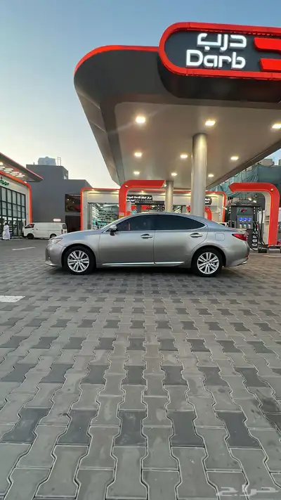 للبيع لكزس ES350 2015 5