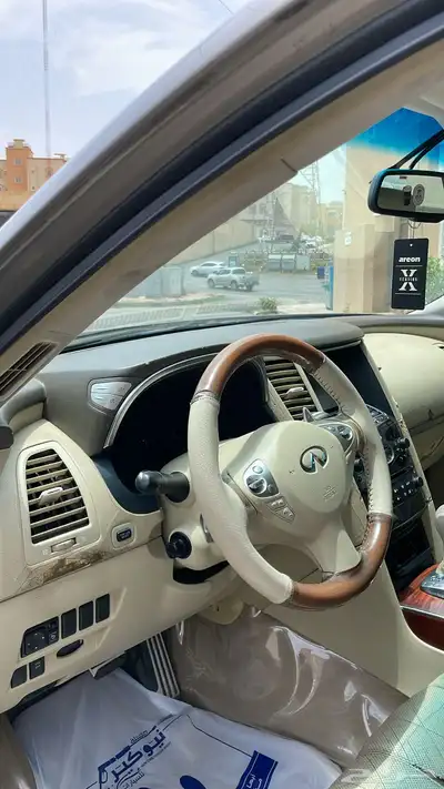 انفنتي 2010 FX35 9