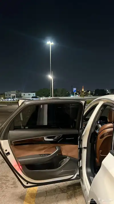 اودي A8 19
