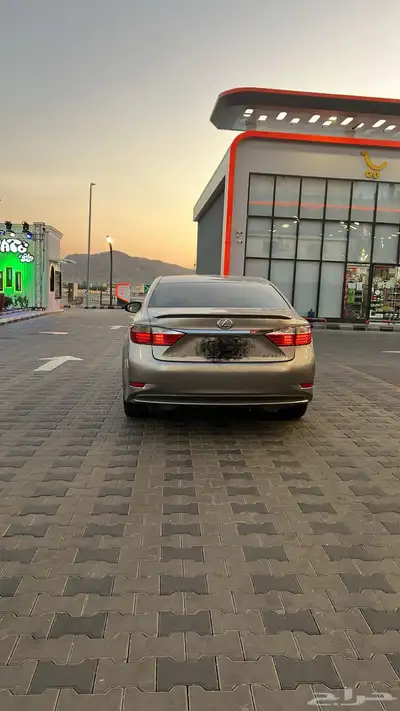 للبيع لكزس ES350 2015 2