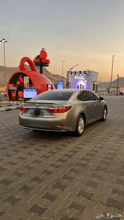 للبيع لكزس ES350 2015 4