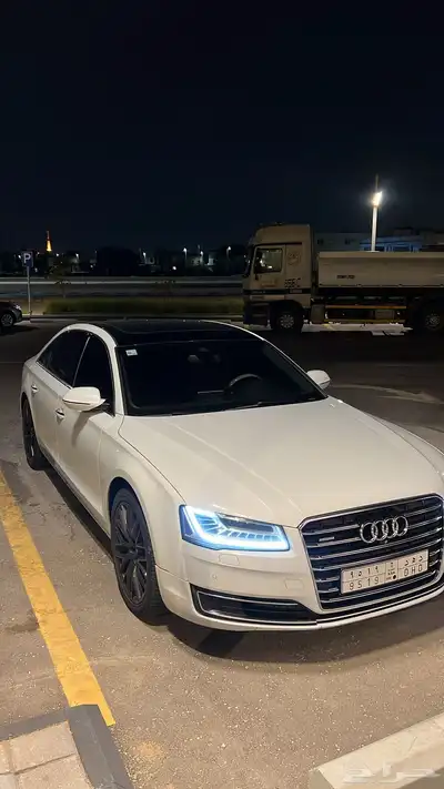 اودي A8 2