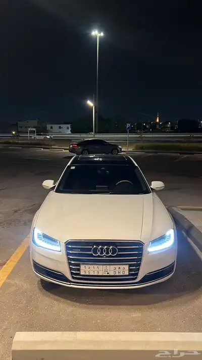 اودي A8 1