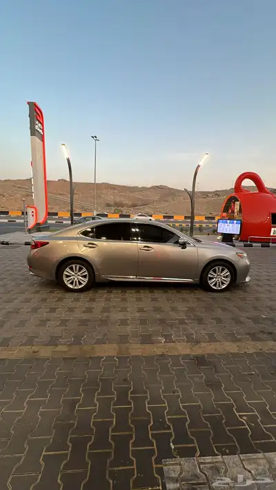 للبيع لكزس ES350 2015 1